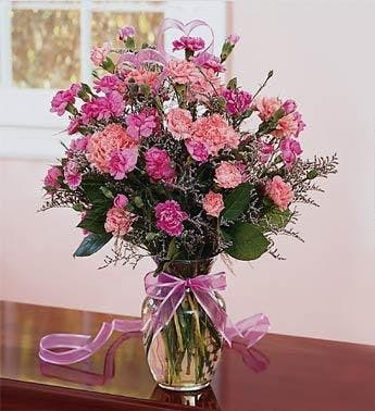 Pretty Pink Carnations In Clear Vase Flower Arrangements Available For Nationwide Delivery