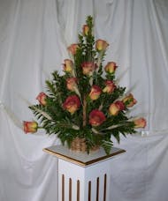 Brown Rose Table Arrangement